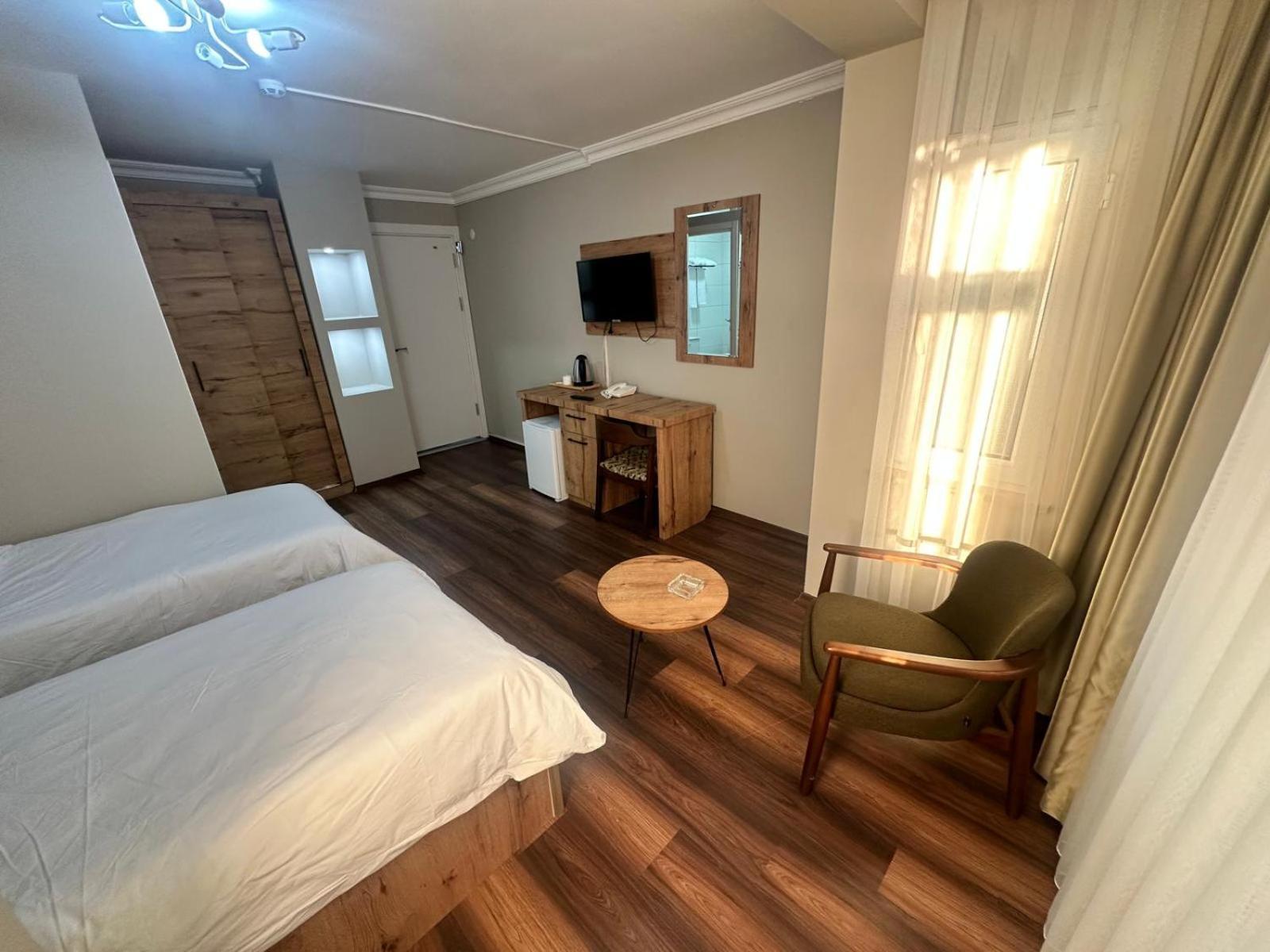 Old Town Tekirdag Butik Hotel ภายนอก รูปภาพ
